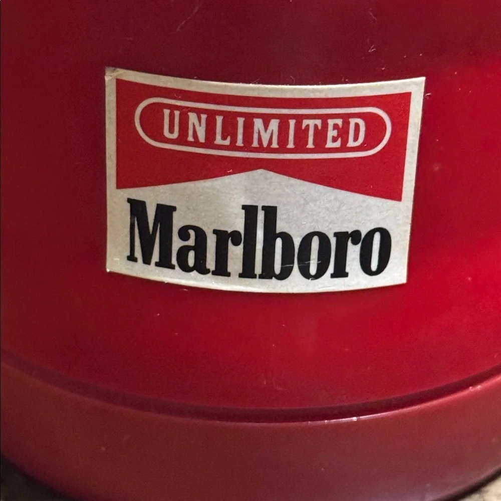 vintage Marlboro Unlimited red nightlight lantern flashlight camp light